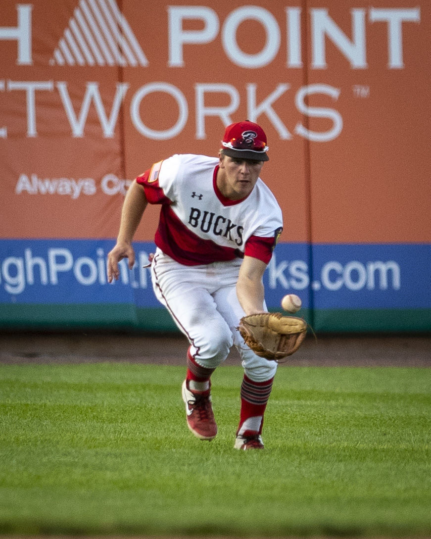 Scarlets vs. Bucks